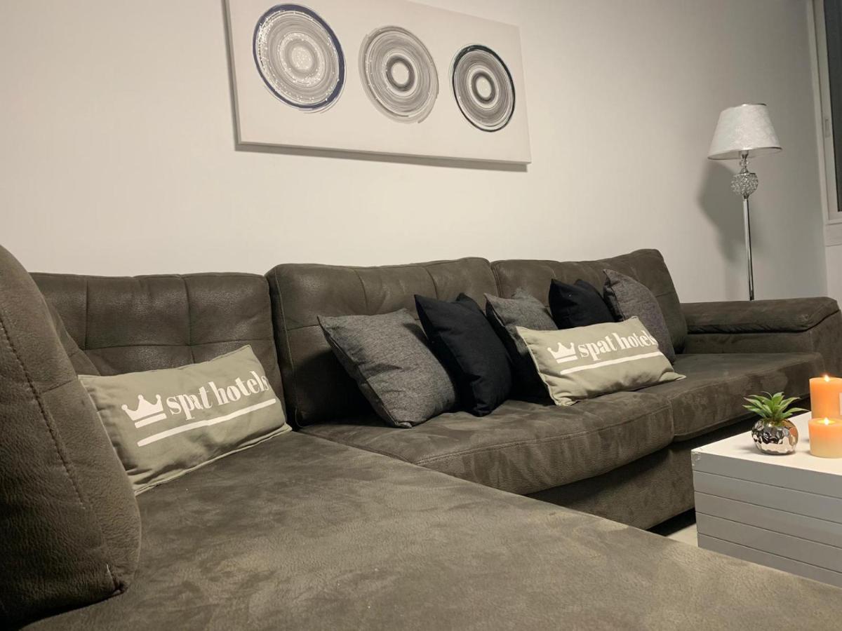 דירת 5 חדרים מול הים Apartment Bat Yam Exterior photo