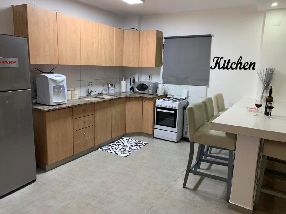 דירת 5 חדרים מול הים Apartment Bat Yam Exterior photo