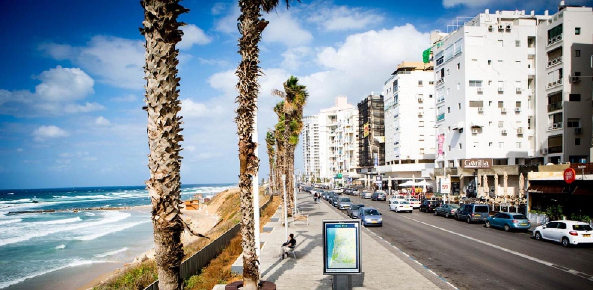דירת 5 חדרים מול הים Apartment Bat Yam Exterior photo